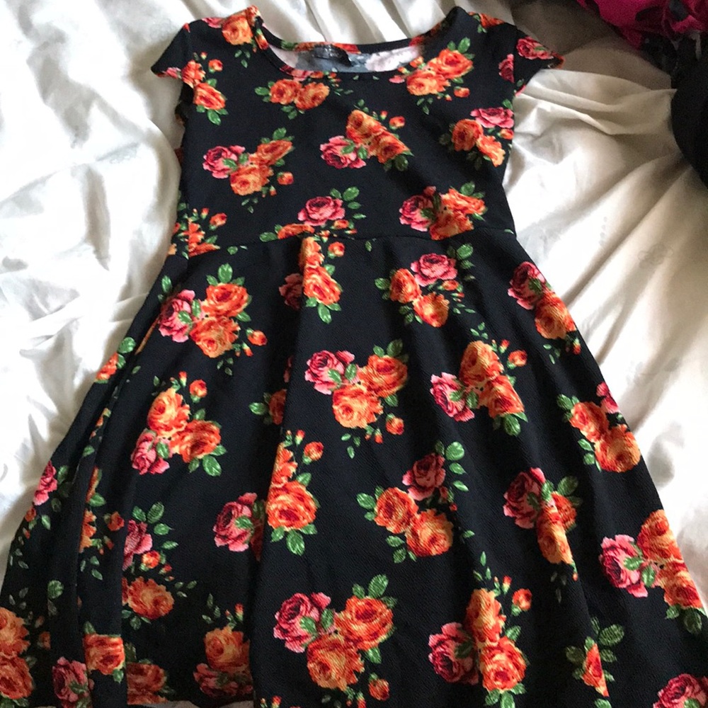 Flower body con dress